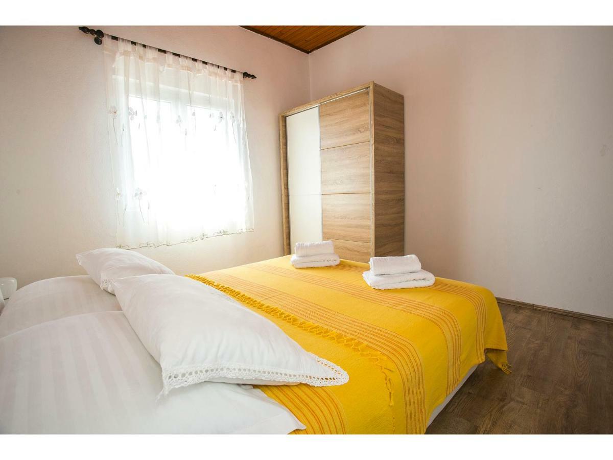 Apartment Goga'S Retreat In Marina Exterior photo